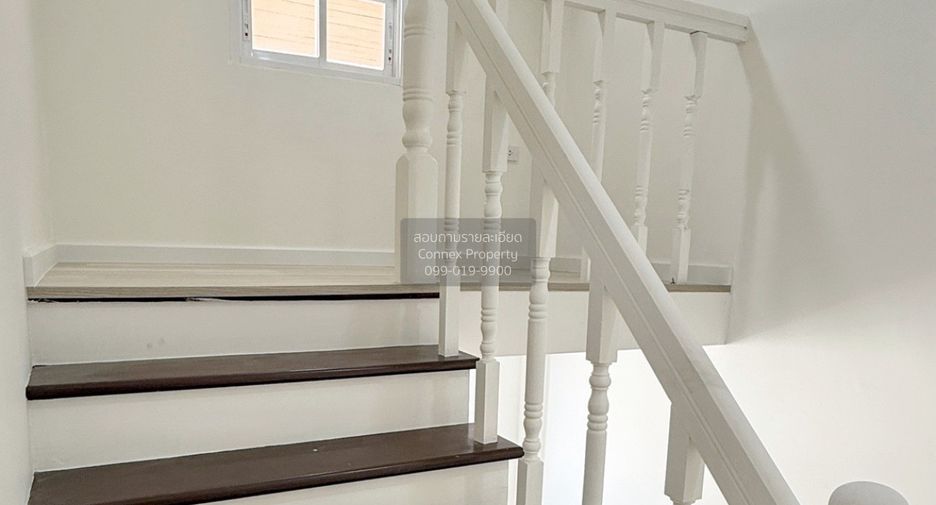 For sale 4 bedrooms townhouse in Bueng Kum, Bangkok