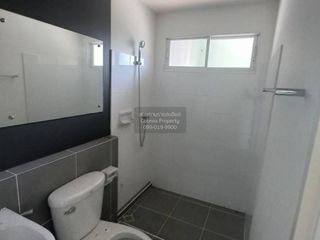 For sale 3 bedrooms townhouse in Bang Phli, Samut Prakan