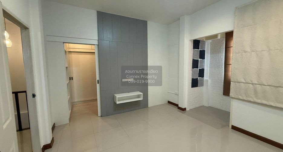 For sale 3 bedrooms townhouse in Bang Kruai, Nonthaburi