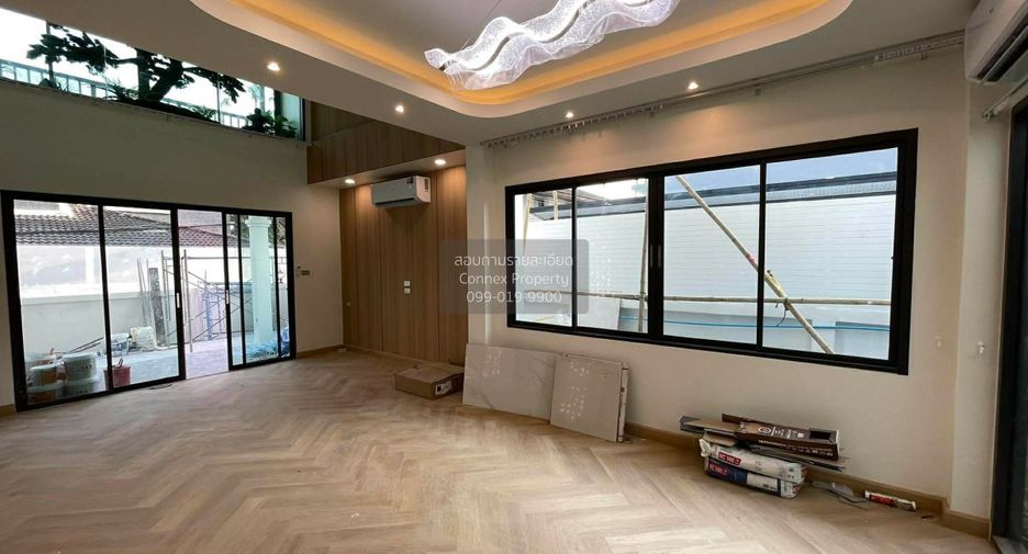 For sale 3 bedrooms house in Khan Na Yao, Bangkok