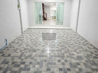 For sale 3 bedrooms townhouse in Nong Khaem, Bangkok