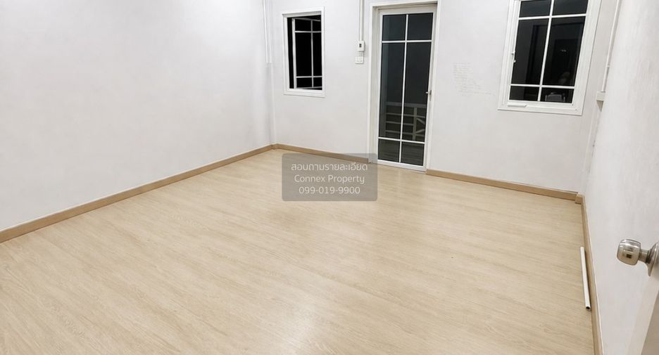 For sale 3 bedrooms townhouse in Nong Khaem, Bangkok