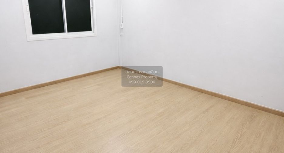 For sale 3 bedrooms townhouse in Nong Khaem, Bangkok
