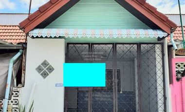 Reihenhaus zum Kauf mit 1 Zimmer in Bang Phli, Samut Prakan