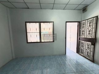For sale 1 bed townhouse in Bang Phli, Samut Prakan