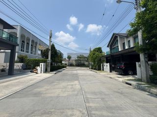 Casa en venta de 4 habitaciones en Khan Na Yao, Bangkok