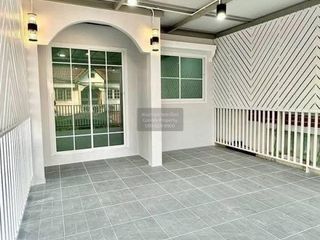 出售 2 卧室 联排别墅 在 Mueang Nonthaburi, Nonthaburi