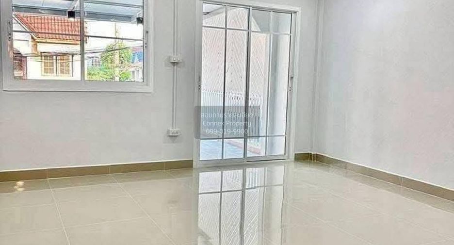 Reihenhaus zum Kauf mit 2 Zimmer in Mueang Nonthaburi, Nonthaburi