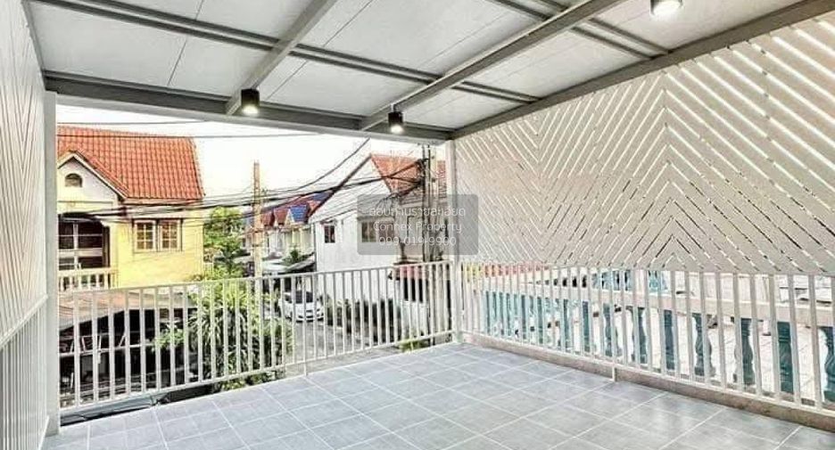 Reihenhaus zum Kauf mit 2 Zimmer in Mueang Nonthaburi, Nonthaburi