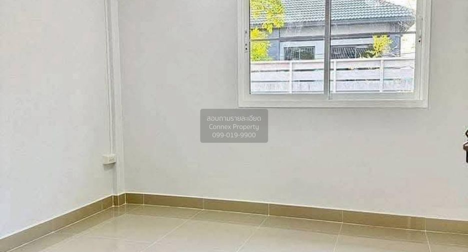 Reihenhaus zum Kauf mit 2 Zimmer in Mueang Nonthaburi, Nonthaburi