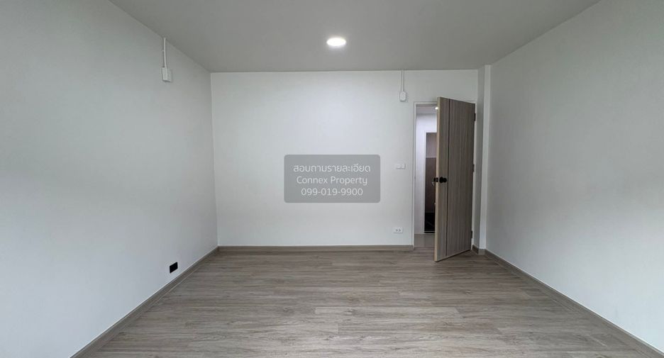 Casa adosada en venta de 3 habitaciones en Bang Kruai, Nonthaburi