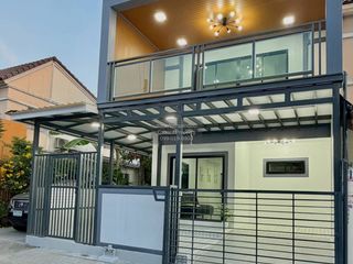 À vendre 3 chambres maison de ville à Bang Bua Thong, Nonthaburi