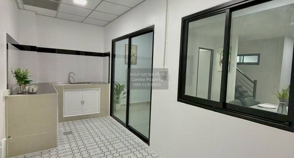 À vendre 3 chambres maison de ville à Bang Bua Thong, Nonthaburi