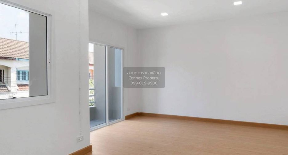 À vendre 3 chambres maison de ville à Bang Bua Thong, Nonthaburi