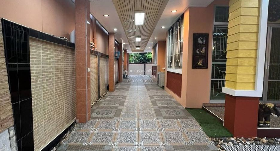 出售 3 卧室 联排别墅 在 Khlong Sam Wa, 曼谷
