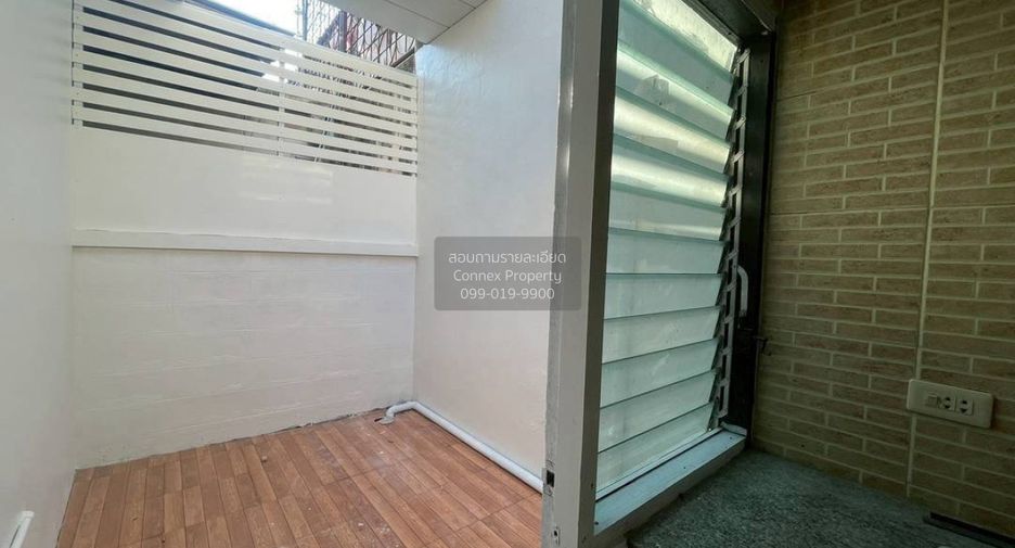 For sale 3 bedrooms townhouse in Bang Phli, Samut Prakan