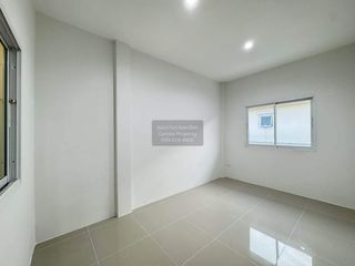For sale 4 ベッドルーム townhouse in Bang Khae, Bangkok