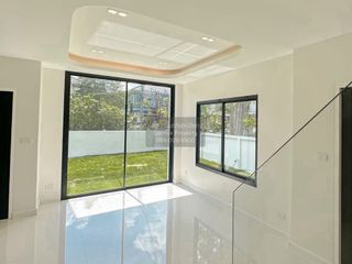 For sale 4 bedrooms house in Mueang Nonthaburi, Nonthaburi