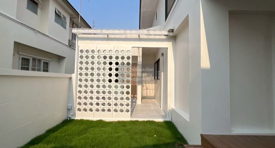 For sale 4 bedrooms house in Mueang Nonthaburi, Nonthaburi