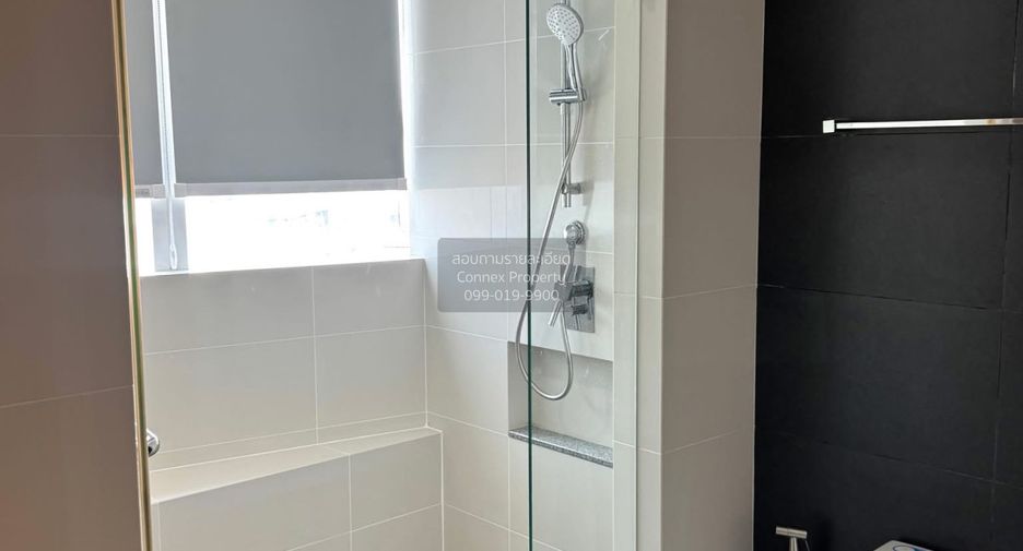 For sale 3 bedrooms condo in Khlong Toei, Bangkok