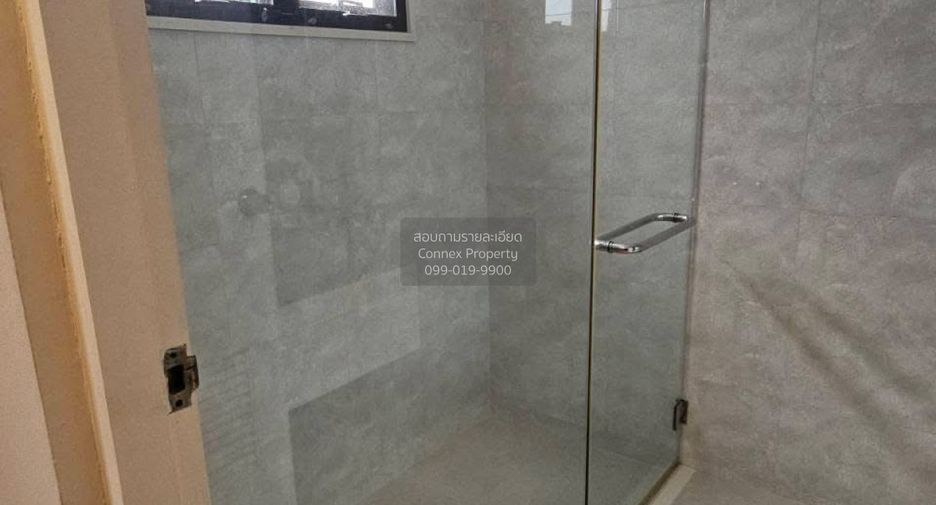 For sale 3 bedrooms condo in Watthana, Bangkok