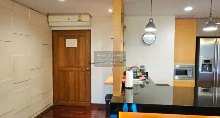 For sale 3 bedrooms condo in Watthana, Bangkok