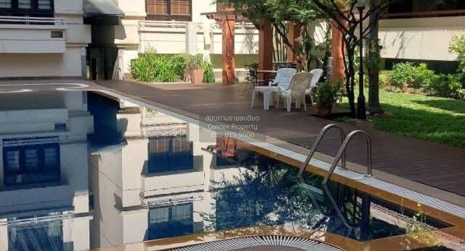For sale 3 bedrooms condo in Watthana, Bangkok