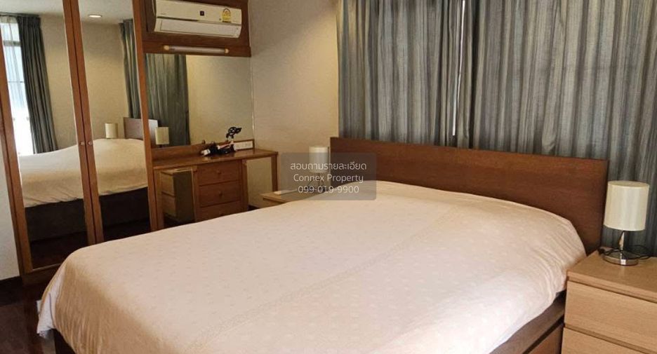 For sale 3 bedrooms condo in Watthana, Bangkok