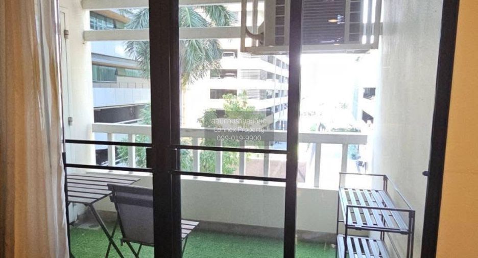 For sale 3 bedrooms condo in Watthana, Bangkok