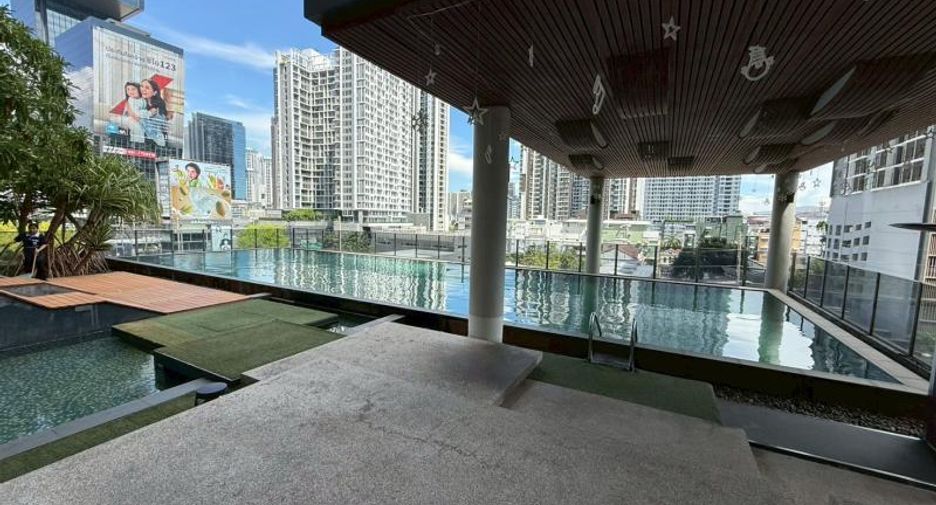 Condo en venta de 1 habitaciones en Huai Khwang, Bangkok