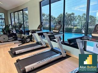 Casa en alquiler de 3 habitaciones en Bang Lamung, Chonburi