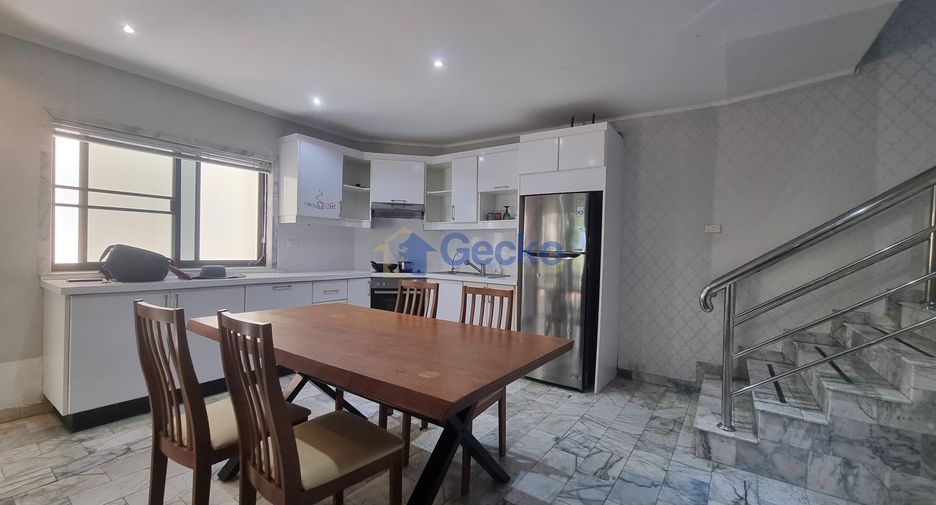 For sale 3 bedrooms house in Pratumnak, Pattaya