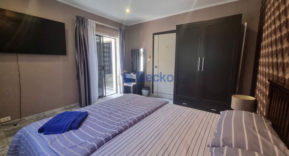 For sale 3 bedrooms house in Pratumnak, Pattaya
