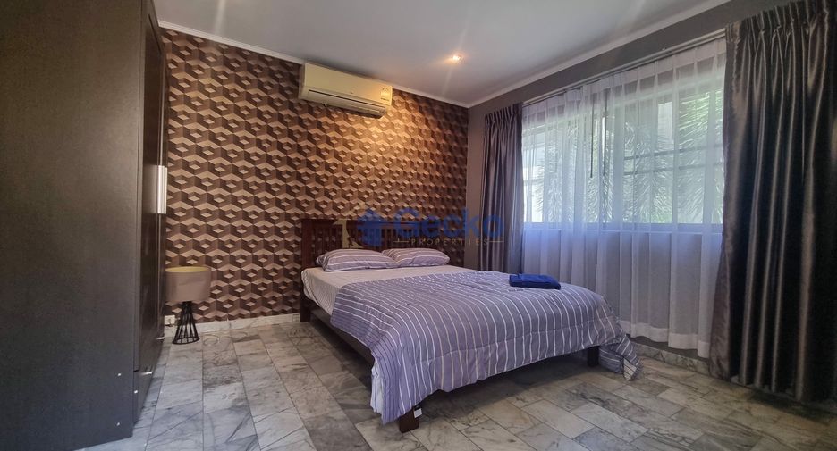 For sale 3 bedrooms house in Pratumnak, Pattaya