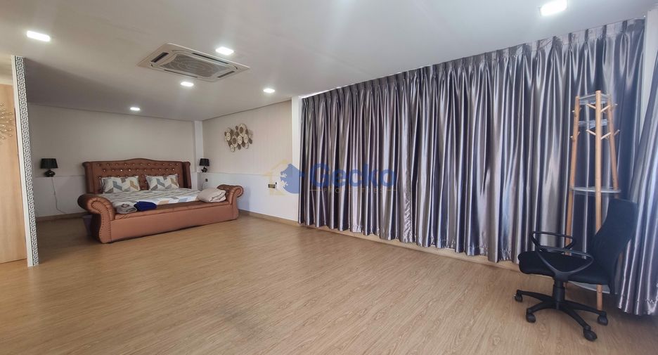For sale 3 bedrooms house in Pratumnak, Pattaya