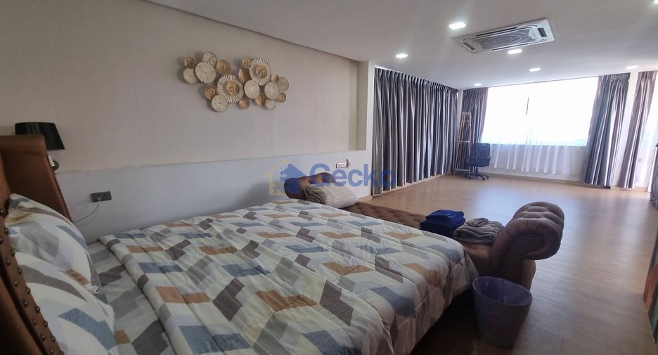 For sale 3 bedrooms house in Pratumnak, Pattaya