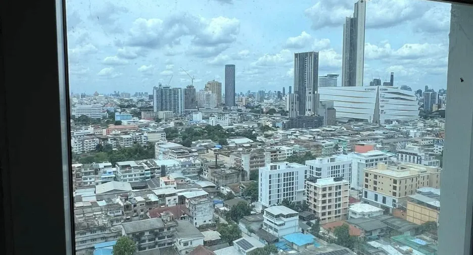For rent 1 bed condo in Khlong San, Bangkok