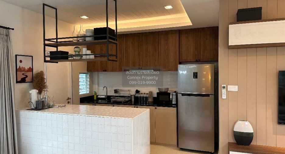 Casa adosada en alquiler de 3 habitaciones en Prawet, Bangkok