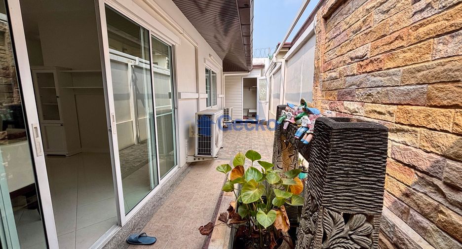 For rent 3 bedrooms house in East Pattaya, Pattaya