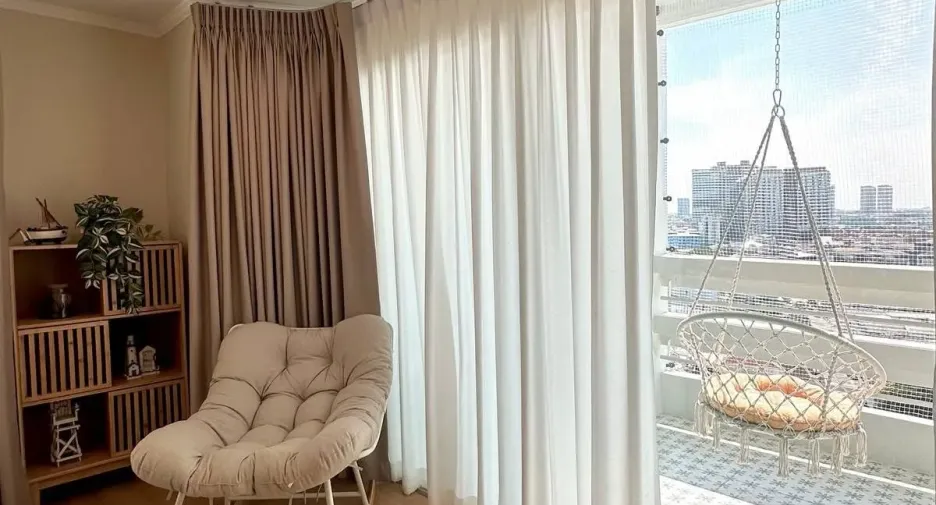 For rent 3 bedrooms condo in Yan Nawa, Bangkok