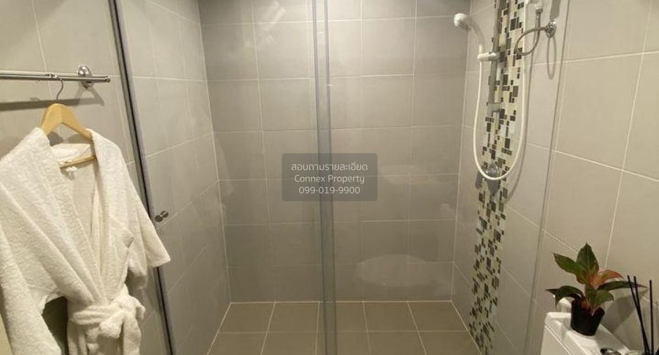 For rent 2 bedrooms condo in Huai Khwang, Bangkok