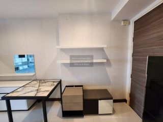 Wohnung zur Miete mit 1 Zimmer in Yan Nawa, Bangkok