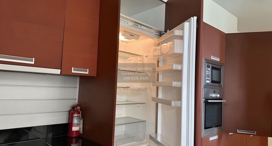 For rent 2 bedrooms condo in Sathon, Bangkok