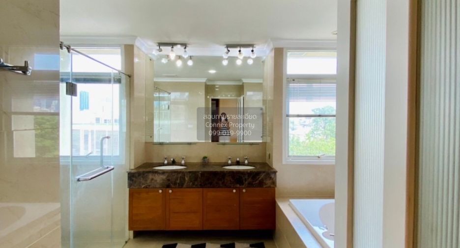 Wohnung zur Miete mit 3 Zimmer in Watthana, Bangkok