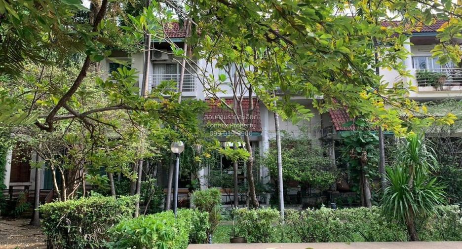 For rent 3 bedrooms townhouse in Bueng Kum, Bangkok