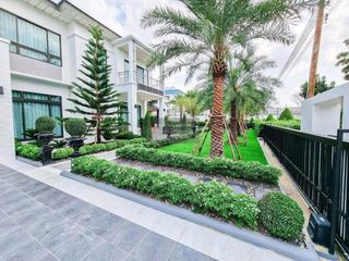 For rent 5 bedrooms house in Lat Krabang, Bangkok