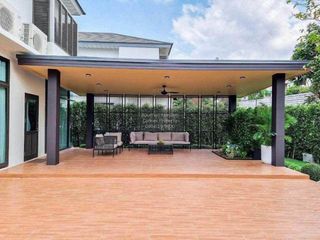 For rent 5 bedrooms house in Lat Krabang, Bangkok