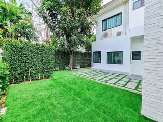 For rent 5 bedrooms house in Lat Krabang, Bangkok