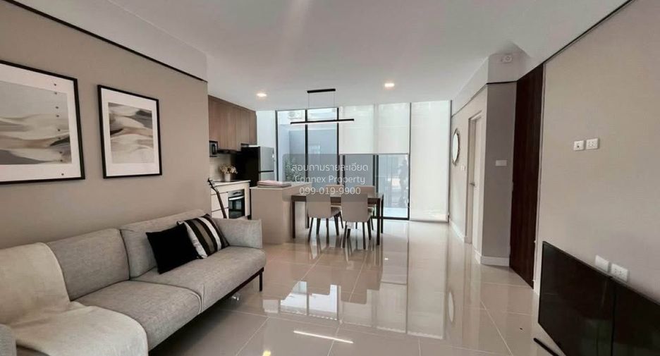 For rent 3 bedrooms townhouse in Bang Phli, Samut Prakan