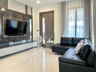 出租 4 卧室 独立屋 在 Bang Phli, Samut Prakan